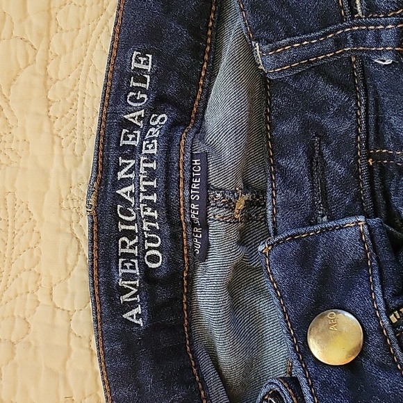 American Eagle Super Super Stretch Dark Wash Jeggings. Size 10 - Picture 2 of 6